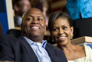 Michelle Obama with her brother Craig Robinson