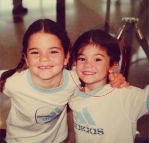 Kylie Jenner childhood photo with her sister