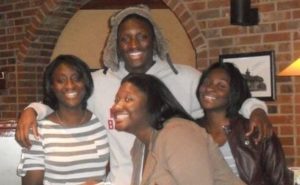Victor Oladipo with his sisters
