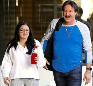Ariel Winter with her father