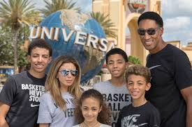 Larsa Pippen with her ex-husband & kids