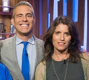 Andy Cohen with his sister