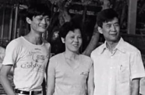 Jack Ma with his parents