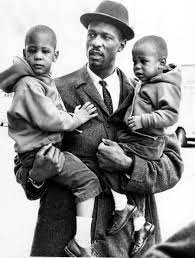 Bill Russell with his kids