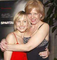 Kristen Bell with her mother