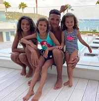 Jermaine Jenas with his kids