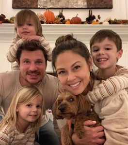 Vanessa Lachey with her husband & kids