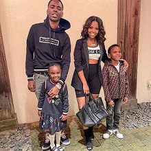 Young Dolph with his girlfriend & kids