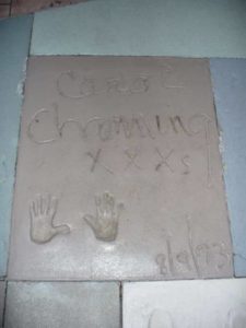amprenta de mână a lui Carol Channing la studiourile Disney