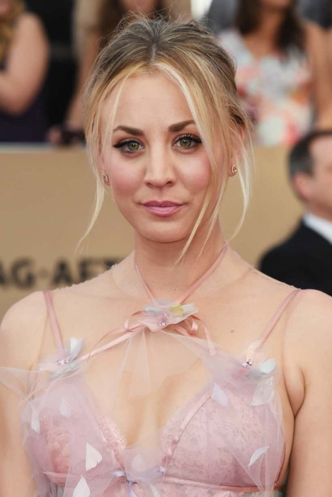 Kaley Cuoco Wiki Height Weight Age Boyfriend Family Biography More Learn more about this 'big bang theory' cast member's earnings. kaley cuoco wiki height weight age
