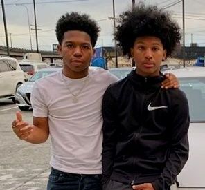 Deshae Frost with his brother
