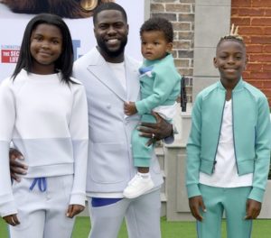 Kevin Hart with his kids