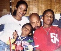 Suge Knight with his kids