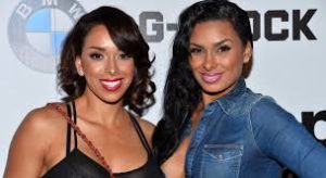Gloria Govan with her sister