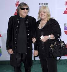 Jose Feliciano with his wife Susan