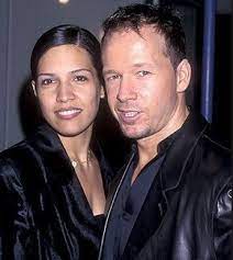 Donnie Wahlberg with his wife Kimberly