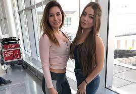 Alinity Divine with her sister