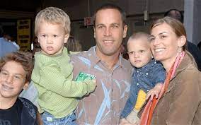 Jack Johnson with his wife & children