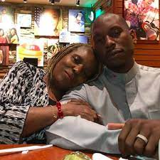 Tyrese Gibson with his mother
