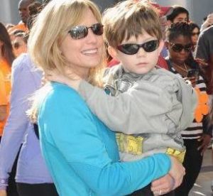 Courtney Thorne-Smith with her son