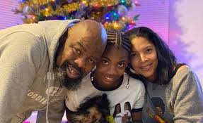 Biz Markie with his wife & daughter