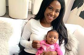 Kenya Moore with her daughter