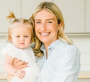 Jasmine Roth with her daughter